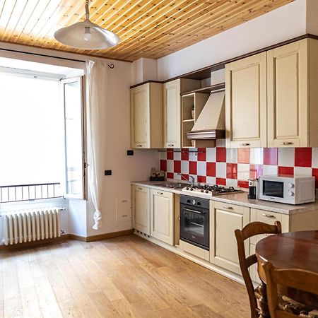 Magico Loft Nel Centro Storico Apartment Тосколано Мадерно Екстериор снимка
