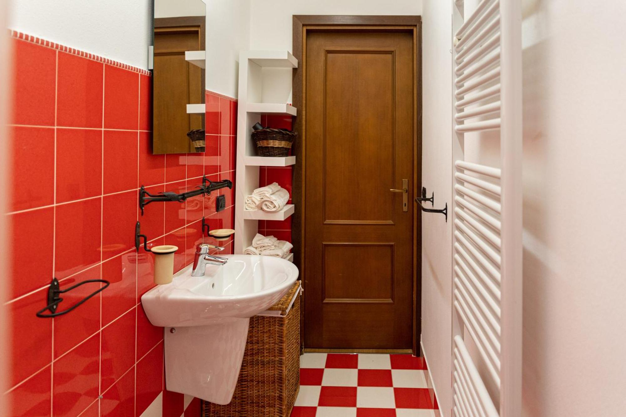 Magico Loft Nel Centro Storico Apartment Тосколано Мадерно Екстериор снимка